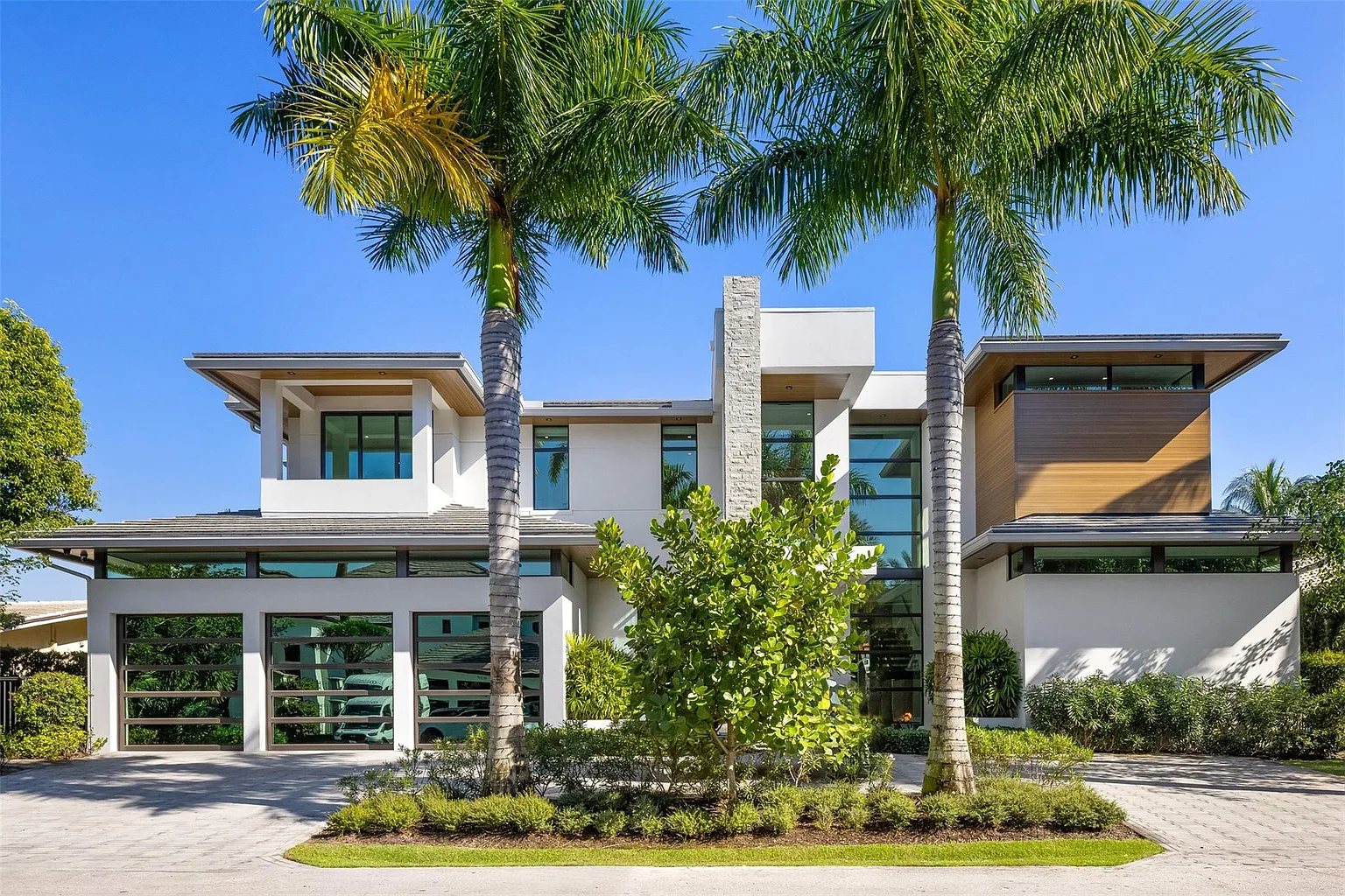 ROYAL PALM RESIDENCE